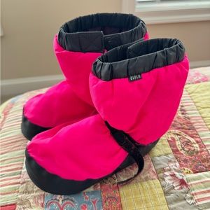Kids Bloch dance warm up booties,size M. Very good used condition.